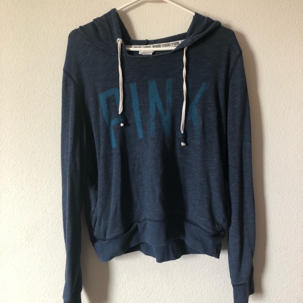 Hooded pullover